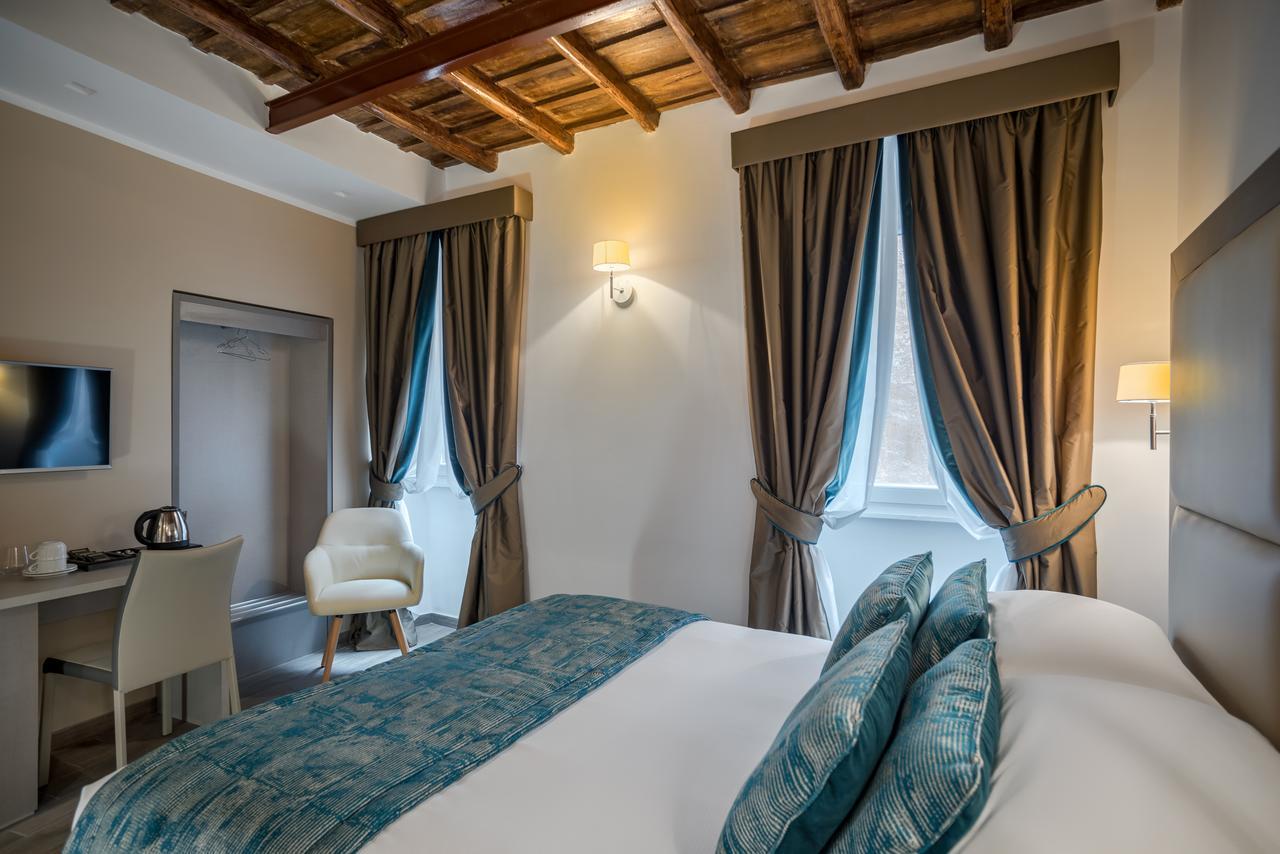 Reginella Suites Rome Bagian luar foto